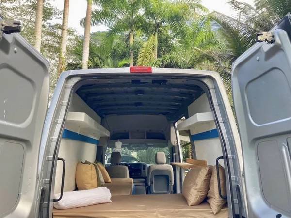 2016 Nissan NV 2500 High Roof Cargo Van - Camper, Tiny Home on for sale in Hilo, HI – photo 6