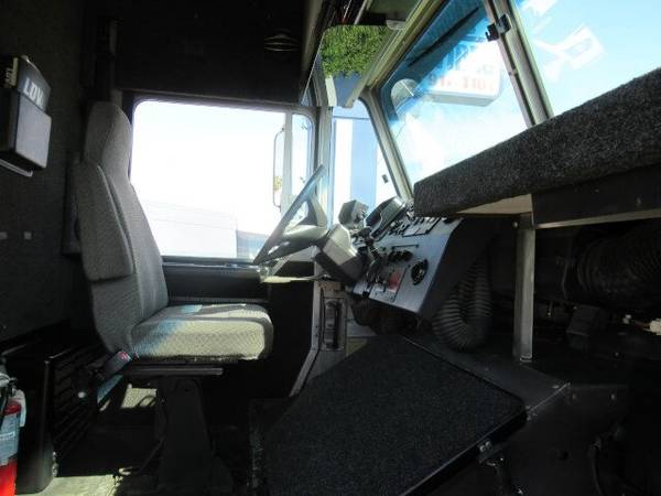 2012 Freightliner MT45 16 Tool Truck Box 6 7L Cummins Diesel - cars for sale in LA PUENTE, CA – photo 15