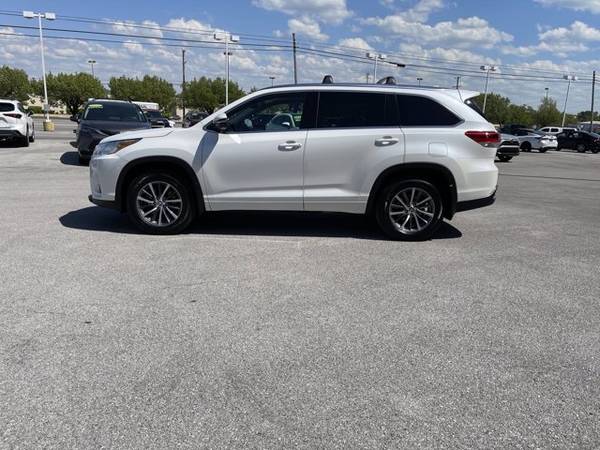 2018 Toyota Highlander AWD Xle - - by dealer - vehicle for sale in Somerset, KY – photo 10