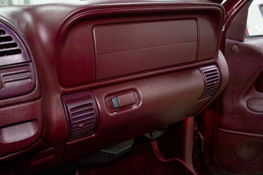 1998 Chevrolet Tahoe LS 4-Door 4WD for sale in Grand Rapids, MI – photo 37