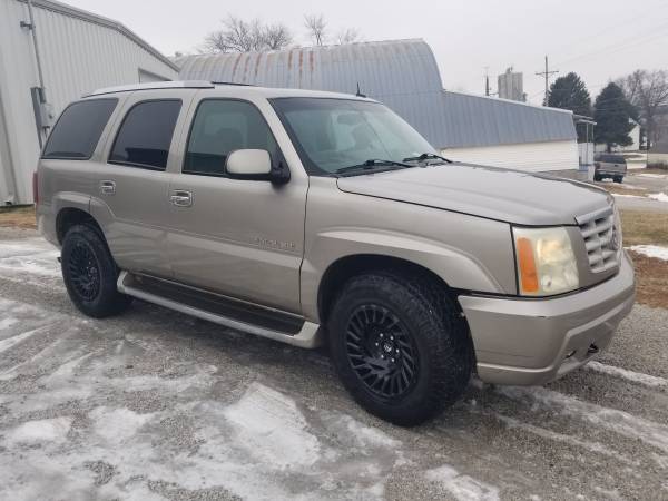 2002 Cadillac Escalade - - by dealer - vehicle for sale in Elmwood, NE – photo 3