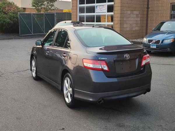 2011 Toyota Camry SE 6-Spd AT - cars & trucks - by dealer - vehicle... for sale in Newington , CT – photo 5
