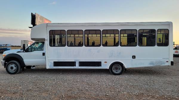 2013 Ford F-550 33 Passenger Church Shuttle Bus Minibus 6 8L Propane for sale in Oklahoma City, OK – photo 8
