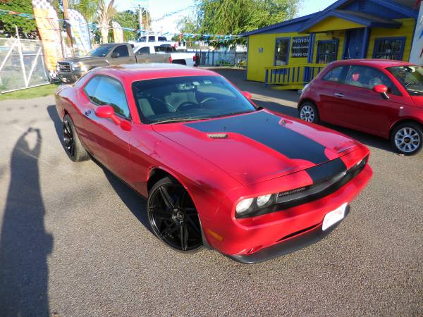 2012 DODGE CHALLENGER SXT AUT CANDY RED,STRIPES SPORTY !!!!! for sale in Brownsville, TX – photo 2