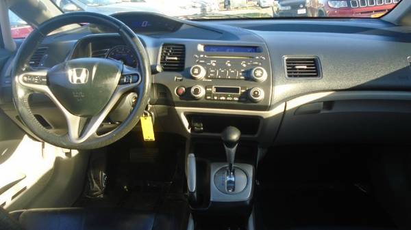 09 Honda civic hybrid ,,166000 miles,,$3950 **Call Us Today For... for sale in Waterloo, IA – photo 7