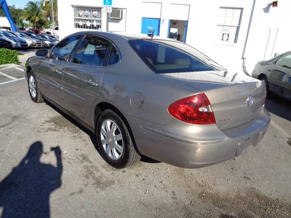 2006 Buick LaCrosse 4dr Sdn CX - CLEAN CARFAX, NO CREDIT CHECK for sale in Fort Lauderdale, FL – photo 5