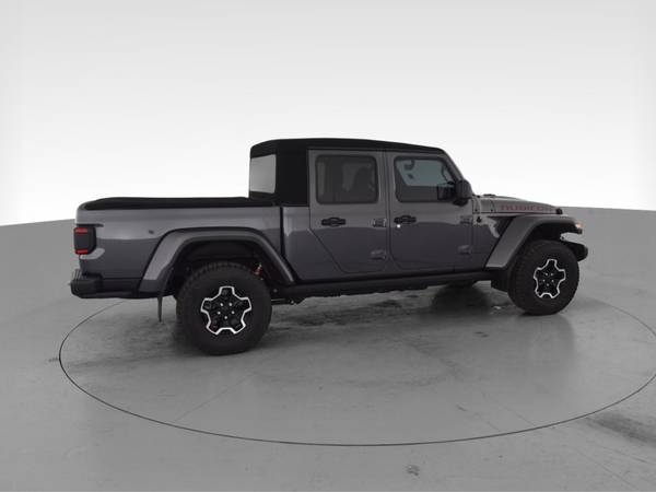 2020 Jeep Gladiator Rubicon Pickup 4D 5 ft pickup Gray - FINANCE -... for sale in Rochester , NY – photo 12
