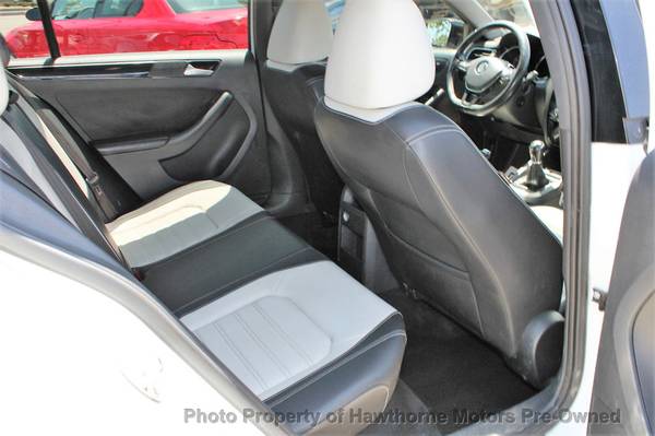2015 *Volkswagen* *Jetta Sedan* Manual SE * On Sale, we for sale in Lawndale, CA – photo 10