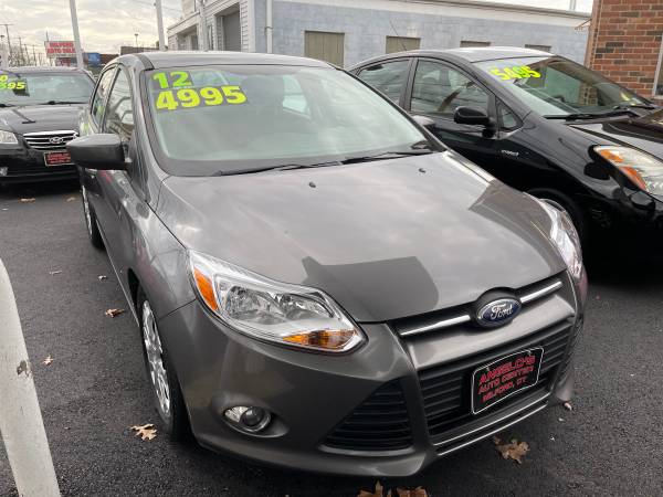 2012 FORD FOCUS SE SEDAN - cars & trucks - by dealer - vehicle... for sale in Milford, CT
