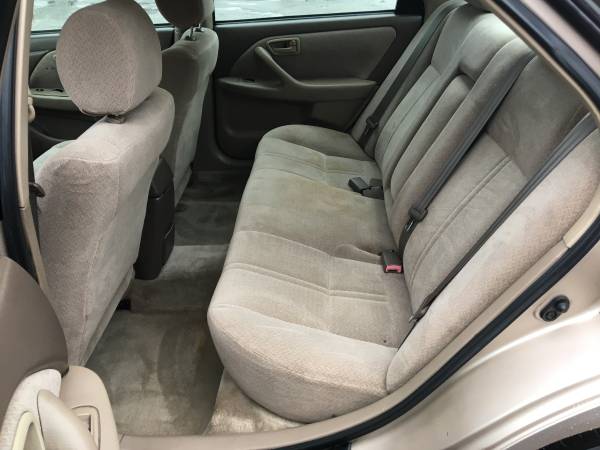 2001 Toyota Camry LE 2 OWNER Clean Car Fax Low Miles for sale in Painesville , OH – photo 12