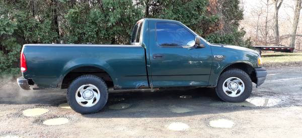 2003 Ford f150 ( 4by4) - cars & trucks - by owner - vehicle... for sale in West Springfield, CT – photo 2