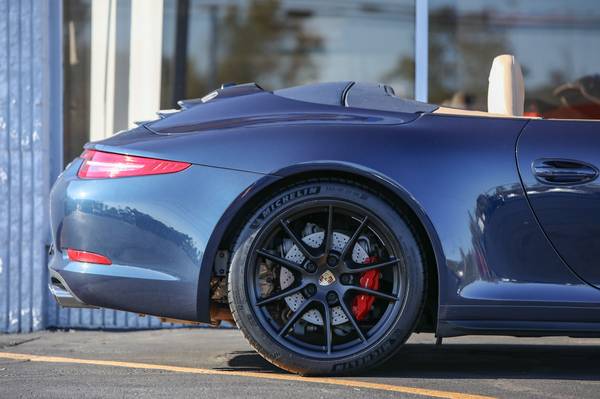 2016 PORSCHE 911 C4S Cab Only 17,000 Miles! - cars & trucks - by... for sale in Smithfield, RI – photo 10
