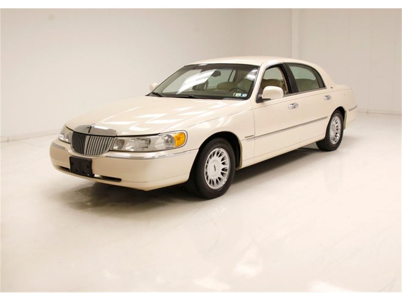 1998 Lincoln Town Car for sale in Morgantown, PA