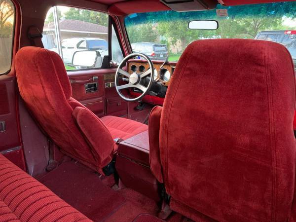 1991 Chevy Suburban 4x4 all original 150K miles for sale in Houston, TX – photo 4