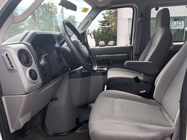 2011 Ford Econoline Wagon XLT 1-Ton 15 Passenger >>> 62,000 Miles <<< for sale in Florissant, MO – photo 11