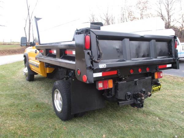 2001 gmc 3500 4x2 8 dump - - by dealer - vehicle for sale in Fort Atkinson, WI – photo 8