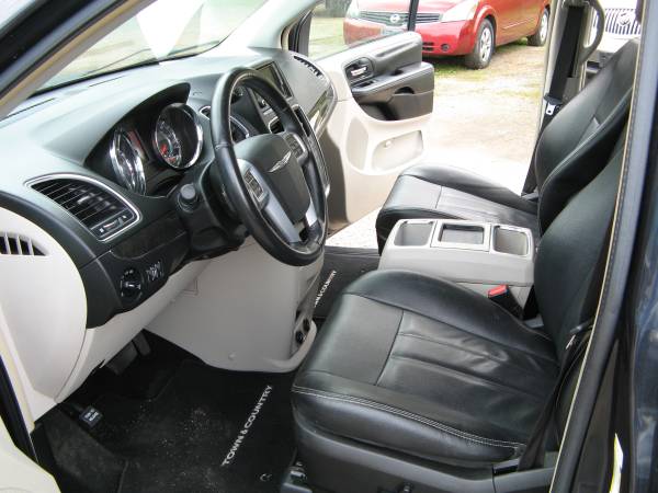 2014 Chrysler Town and Country Touring for sale in mosinee, WI – photo 8