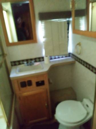 2000 Cruise Master Motor Home 35' for sale in Moore Haven, FL – photo 9
