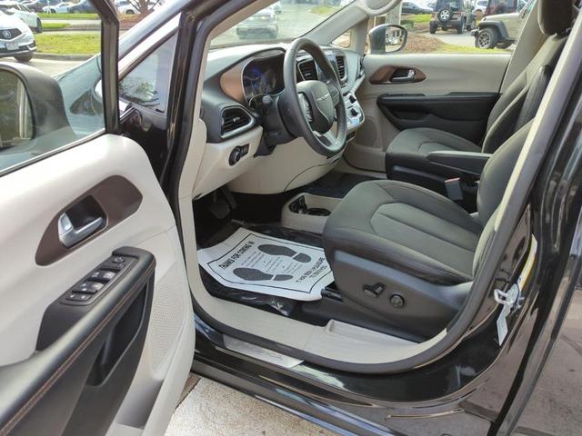 2017 Chrysler Pacifica Touring for sale in Cary, NC – photo 5