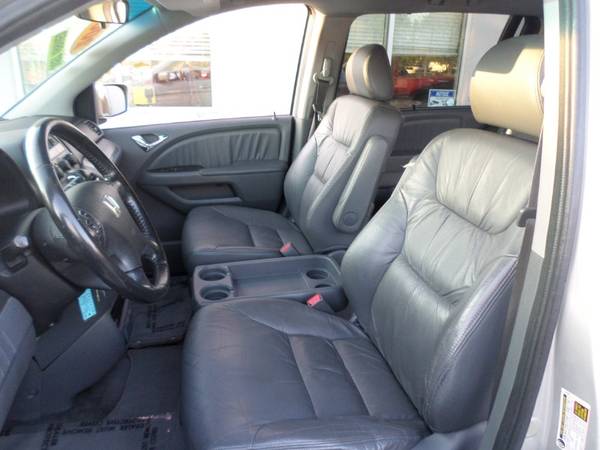 2007 Honda Odyssey EX-L w/ DVD and Navigation BUY HERE PAY HERE -... for sale in High Point, NC – photo 9