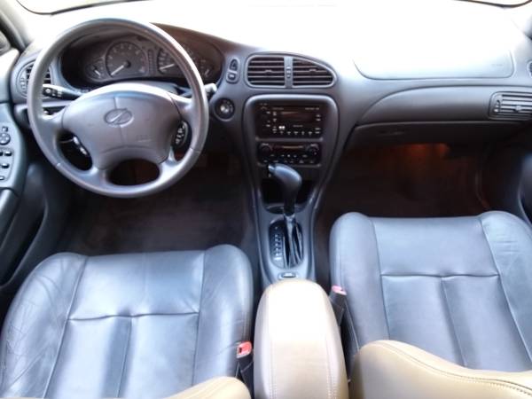 2001 Oldsmobile Intrigue GL *Seats 5, Nicely Detailed* for sale in St. Charles, IL – photo 6