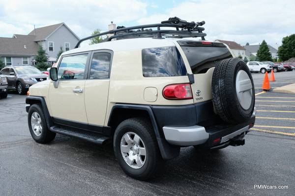 2009 Toyota FJ Cruiser 93K Miles! CERTIFIED! CLEAN CARFAX! WE FINANCE! for sale in Naperville, IL – photo 5