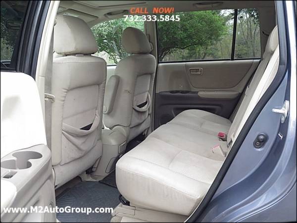 2004 Toyota Highlander Base AWD 4dr SUV V6 w/3rd Row for sale in East Brunswick, NY – photo 18