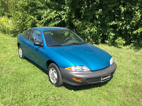 1998 Chevrolet Cavalier for sale in CRESTWOOD, IL