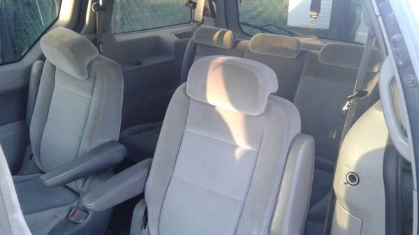 2006 Ford Freestar Van v6 Auto. All Power, Cold Ac, Runs great -... for sale in San Marcos, CA – photo 9
