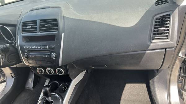 2011 Mitsubishi Outlander Sport SE AWD 4 Cylinder SUV gas saver 29 for sale in Cleveland, TN – photo 17