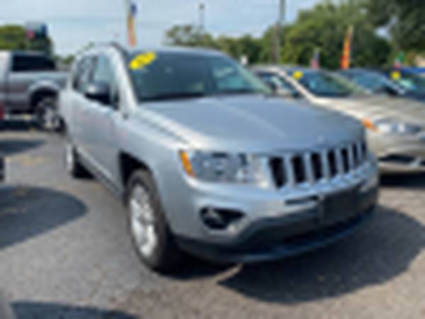2011 Jeep Compass Latitude 4x4 4dr SUV - cars & trucks - by dealer -... for sale in redford, MI – photo 3