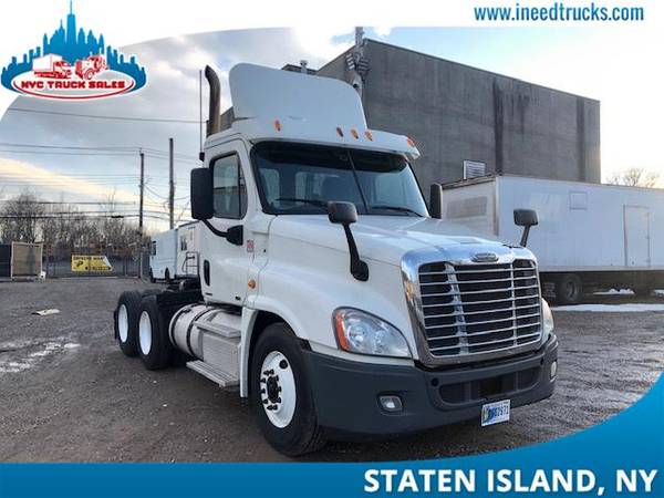 2012 FREIGHTLINER CASCADIA DAYCAB TRACTOR 500K MILES-New Haven for sale in Staten Island, CT – photo 3