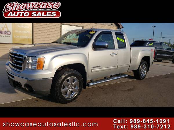 SUPER CLEAN!! 2012 GMC Sierra 1500 4WD Ext Cab 143.5" SLE for sale in Chesaning, MI