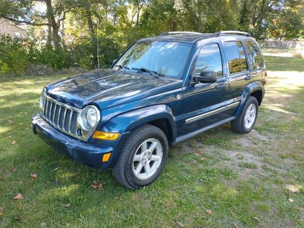 2005 Jeep Liberty Limited 4X4 (ONLY 107K Miles! for sale in Warsaw, IN – photo 5