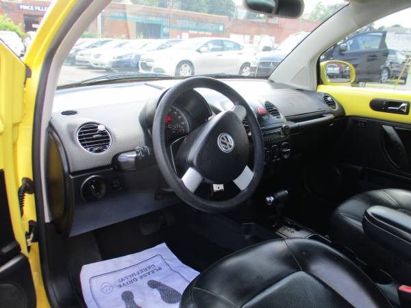 2010 Volkswagen Beetle **Hot Deal/Cold AC & Clean Title** - cars &... for sale in Roanoke, VA – photo 11