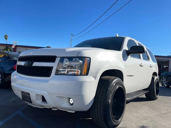 2009 Chevrolet Tahoe 2WD 4dr 1500 LT w/2LT with Headliner, cloth for sale in Santa Paula, CA – photo 3