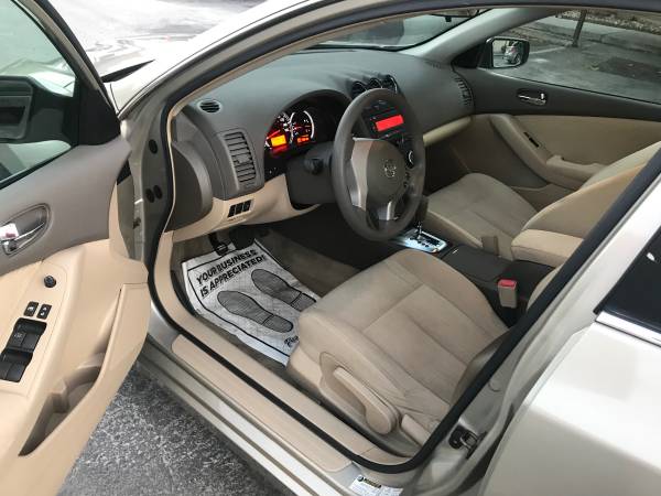 2010 Nissan Altima sl with 120k for sale in Las Vegas, NV – photo 9