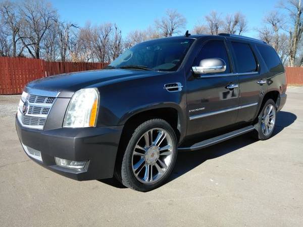 2010 Cadillac Escalade - Financing Available! for sale in Wichita, KS – photo 2