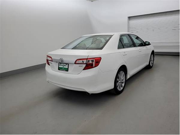 2013 Toyota Camry XLE - sedan - - by dealer - vehicle for sale in Lakeland, FL – photo 9