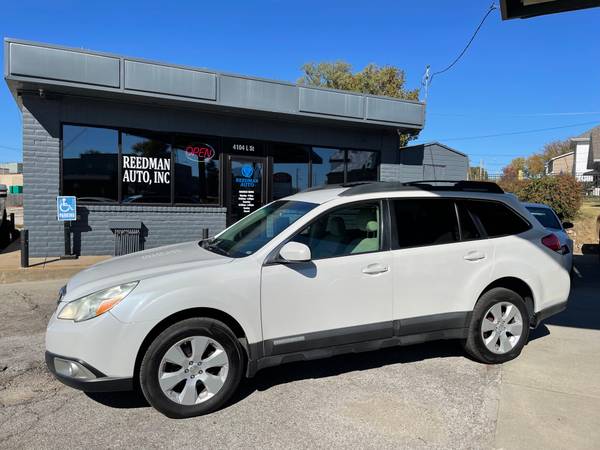 2011 Subaru Outback Premium AWD Auto 2-Owner Clean CARFAX for sale in Omaha, NE