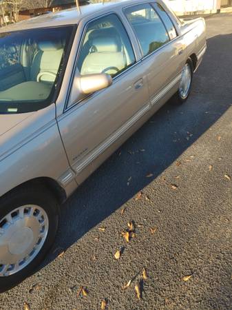 1998 cadillac only 76k miles wowww4500 - - by dealer for sale in Shannon, MS – photo 3