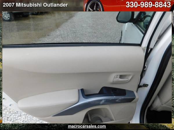 2007 Mitsubishi Outlander XLS AWD 4dr SUV with - cars & trucks - by... for sale in Akron, OH – photo 18