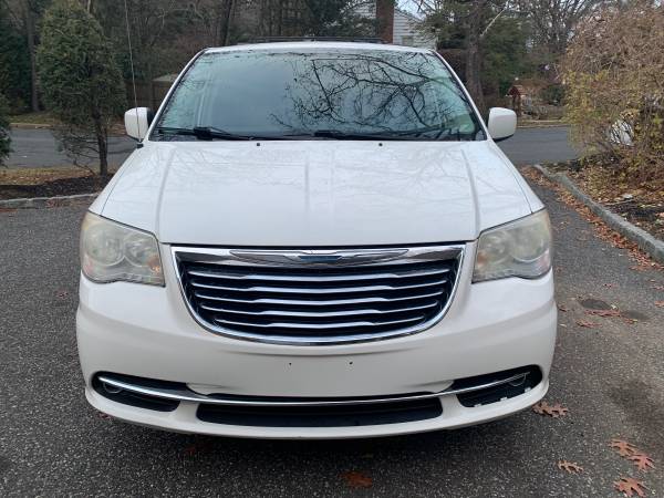 2013 Chrysler Town & Country for sale in North Babylon, NY – photo 3