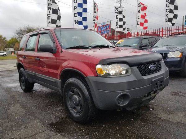 2007 Ford Escape XLS AWD 4dr SUV (2.3L I4 4A) - BEST CASH PRICES... for sale in Warren, MI – photo 3