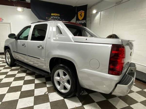 2012 Chevrolet Chevy Avalanche LTZ 4x4 LTZ 4dr Crew Cab Pickup $1500... for sale in Waldorf, District Of Columbia – photo 9