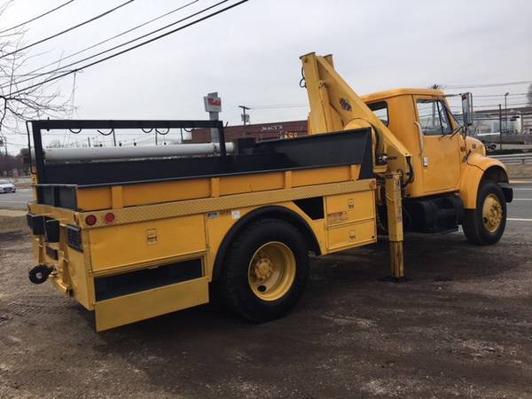 2000 *International* *4900 Flatbed IMT 8300 LBS Hydraulic Kn for sale in Massapequa, NY – photo 4