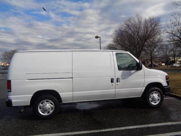 2014 Ford E-Series Cargo E-150 / E150 Minivan, Family Caravan for sale in Levittown, NY – photo 7