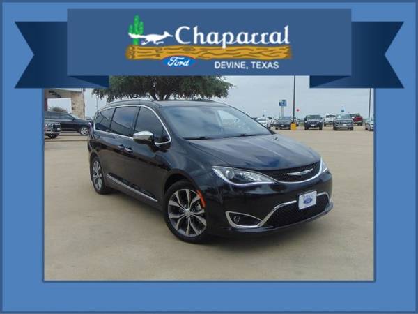 2017 Chrysler Pacifica Limited (Mileage: 45,365) for sale in Devine, TX – photo 2