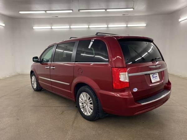 2014 Chrysler Town Country Limited - - by dealer for sale in ottumwa, IA – photo 7