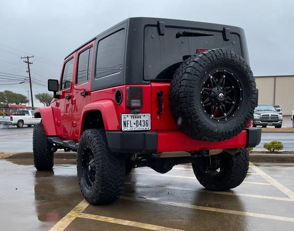 2016 Jeep Wrangler Unlimited Sahara for sale in Woodway, TX – photo 7